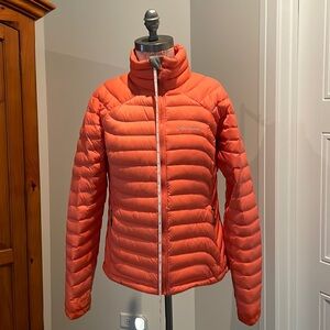 Columbia 800 down Omni shield, puffer jacket. Women’s size medium